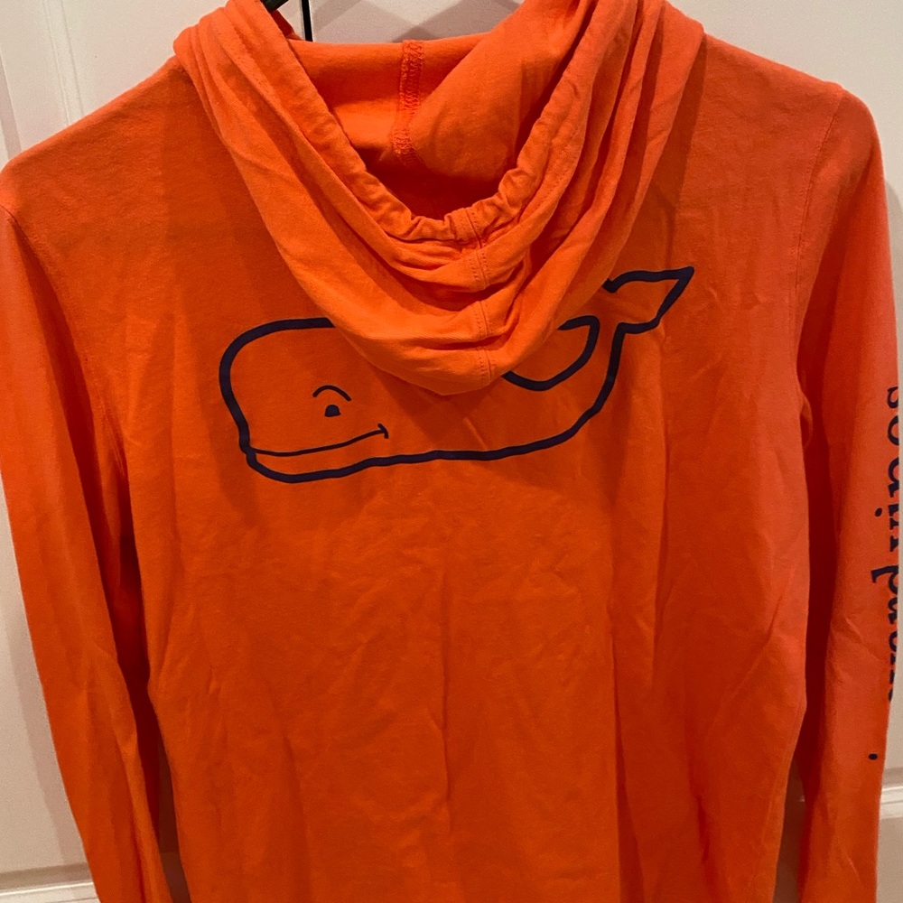 Bundle Vineyard Vines, Two Lightweight Sweatshirts - image 4